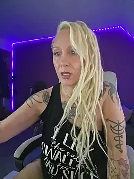 Stripchat Free Live Porn of JaninaSecrets_