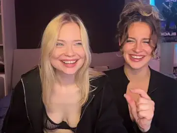 Stripchat Watch Live Sex Cams of dollfromvenus
