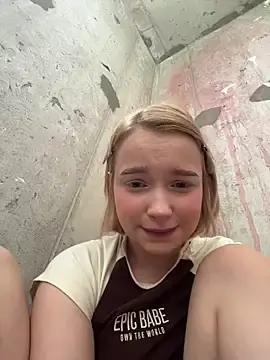 Stripchat Live Sex of Baby_Tiny