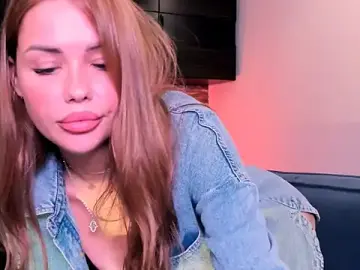 Stripchat Sex Chat of Roxana_Wet_