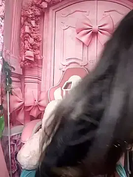 Stripchat Sex Cam of mismialove