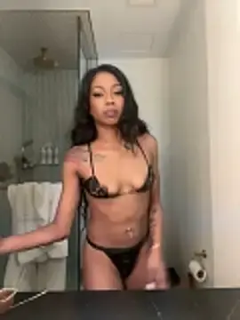 Stripchat Adult Webcams of mismialove