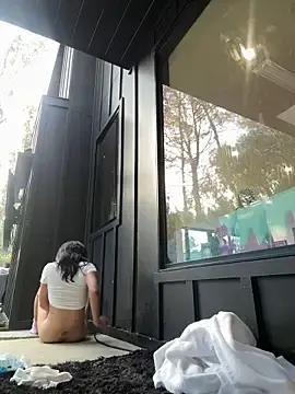 Stripchat Free Live Porn of mismialove