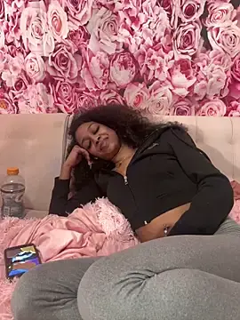 Stripchat Live Sex of mismialove