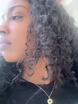 Stripchat Sex Cam of mismialove