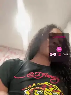 Stripchat Adult Webcam of mismialove