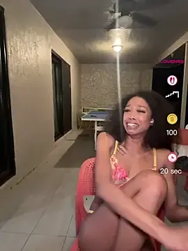 Stripchat Best Webcam of mismialove