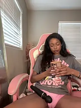 Stripchat Watch Live Sex Cams of mismialove