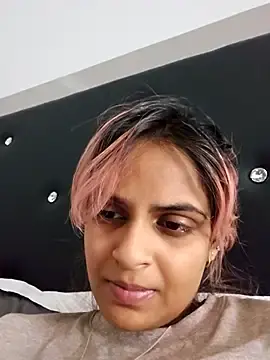 Stripchat Free Porn Cam of DirtySnowball69