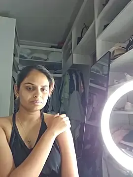 Stripchat Watch Live Sex Cams of DirtySnowball69