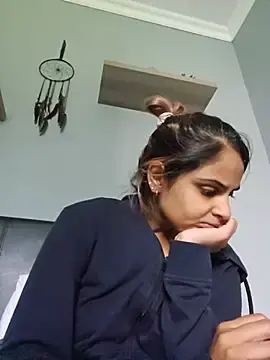 Stripchat Free Porn Cam of DirtySnowball69