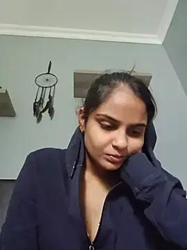 Stripchat Sex Cam of DirtySnowball69