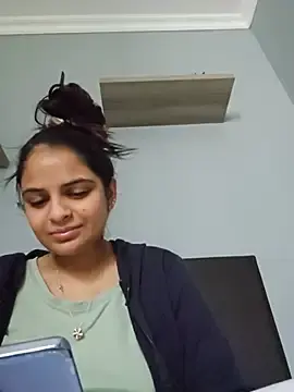Stripchat Free Porn Cam of DirtySnowball69