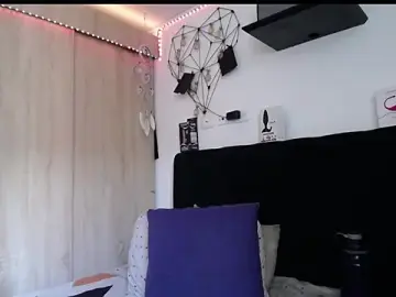 Stripchat Live Sex Cam of Santiago_kiler