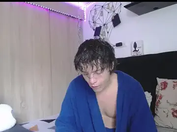 Stripchat Adult Webcams of Santiago_kiler