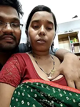 Stripchat Live Sex Cam of BabuCouple