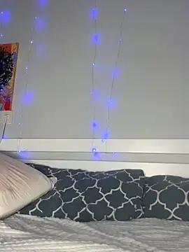 Stripchat Adult Webcams of LittleFox___