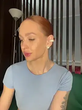 Stripchat Free Porn Cam of LittleFox___