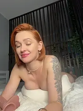 Stripchat Free Porn Cam of LittleFox___