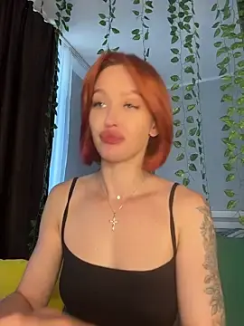 Stripchat Live Sex Cam of LittleFox___