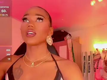 Stripchat Sex Chat of naomy__xx