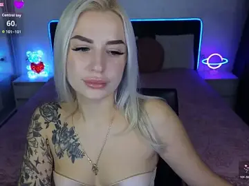 Stripchat Best live sex cam show of Crystal_Barbie