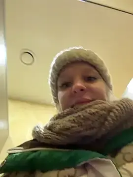 Stripchat Best Webcam of LikaCat