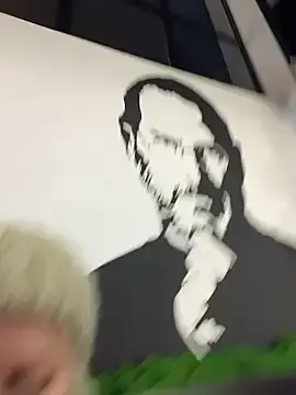 Stripchat Adult Webcam of LikaCat