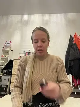 Stripchat Free Live Porn of LikaCat