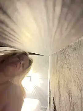 Stripchat Best Webcam of LikaCat