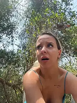 Stripchat Sex Cam of LikaCat