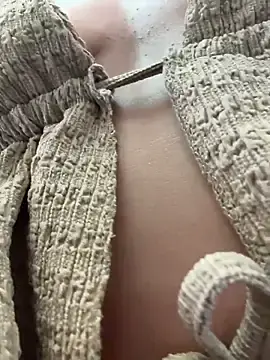 Stripchat Watch Live Sex Cams of LikaCat