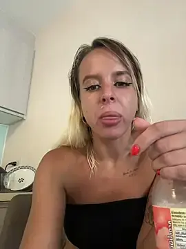Stripchat Watch Live Sex Cams of LikaCat