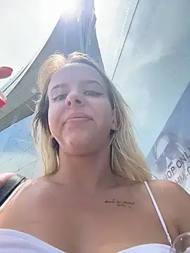Stripchat Live Porn of LikaCat
