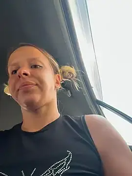 Stripchat Live Porn of LikaCat