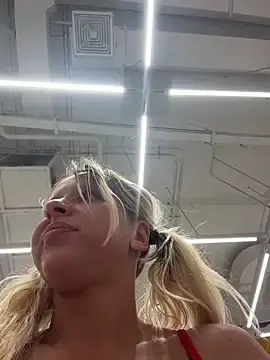 Stripchat Nude Webcam of LikaCat