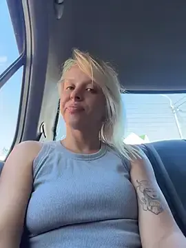 Stripchat Adult Webcams of LikaCat