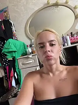 Stripchat Private Sex Chat of LikaCat