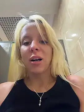 Stripchat Watch Live Sex Cams of LikaCat