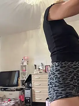 Stripchat Live Sex of LikaCat