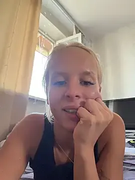 Stripchat Best Webcam of LikaCat