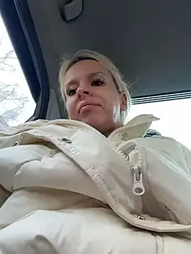 Stripchat Free Live Porn of LikaCat