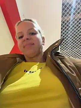 Stripchat Best Webcam of LikaCat