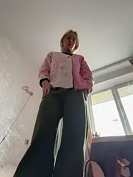 Stripchat Watch Live Sex Cams of LikaCat