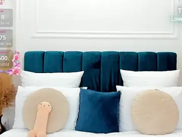 Stripchat Sex Cam of MonCarla