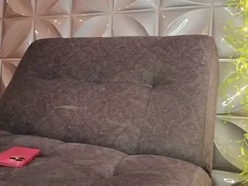 Stripchat Live Sex Cam of eleecttraa_12