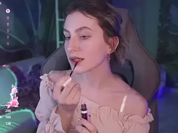 Stripchat Free Live Porn of LuxRayi