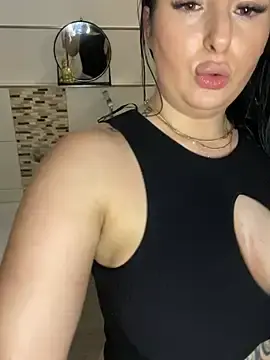 Stripchat Free Live Porn of Mia-Bremer