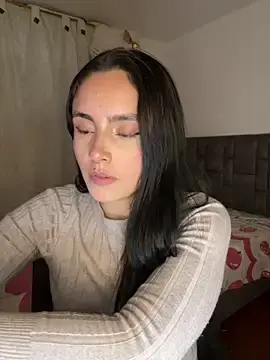 Stripchat Free Porn Cam of salome_polaniiee