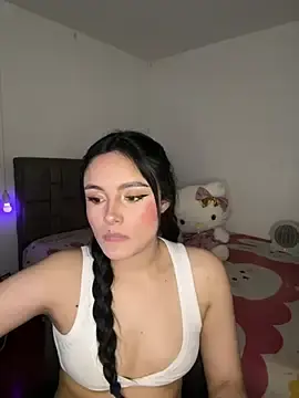 Stripchat Sex Cam of salome_polaniiee